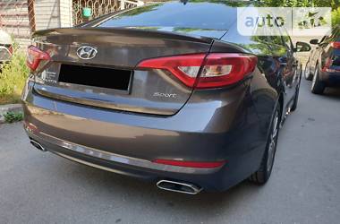 Седан Hyundai Sonata 2015 в 
