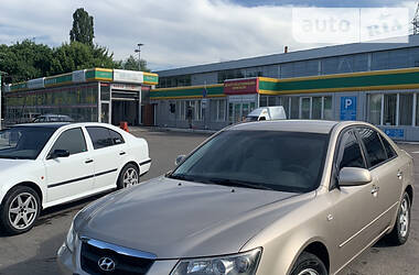 Седан Hyundai Sonata 2006 в Макеевке