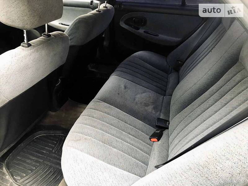 Седан Hyundai Sonata 1998 в Львові