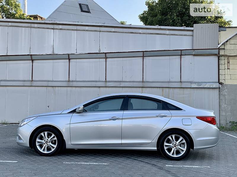 Седан Hyundai Sonata 2010 в Одессе