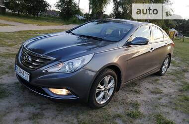 Седан Hyundai Sonata 2012 в Мене