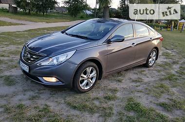 Седан Hyundai Sonata 2012 в Мене