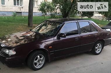Седан Hyundai Sonata 1993 в Львове