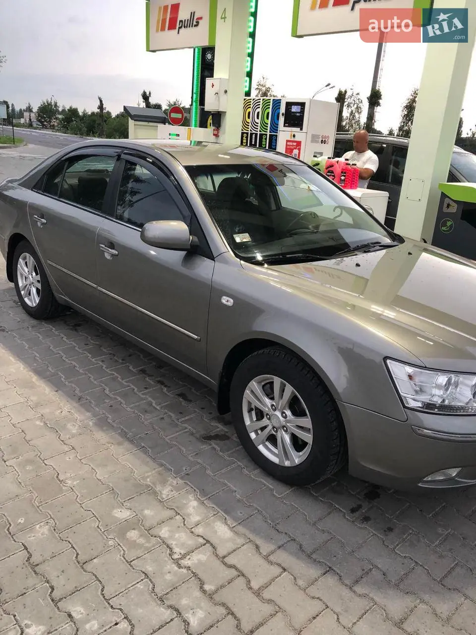 2010 Hyundai Sonata - мініатюра 7