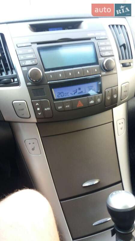 Седан Hyundai Sonata 2009 в Вараше