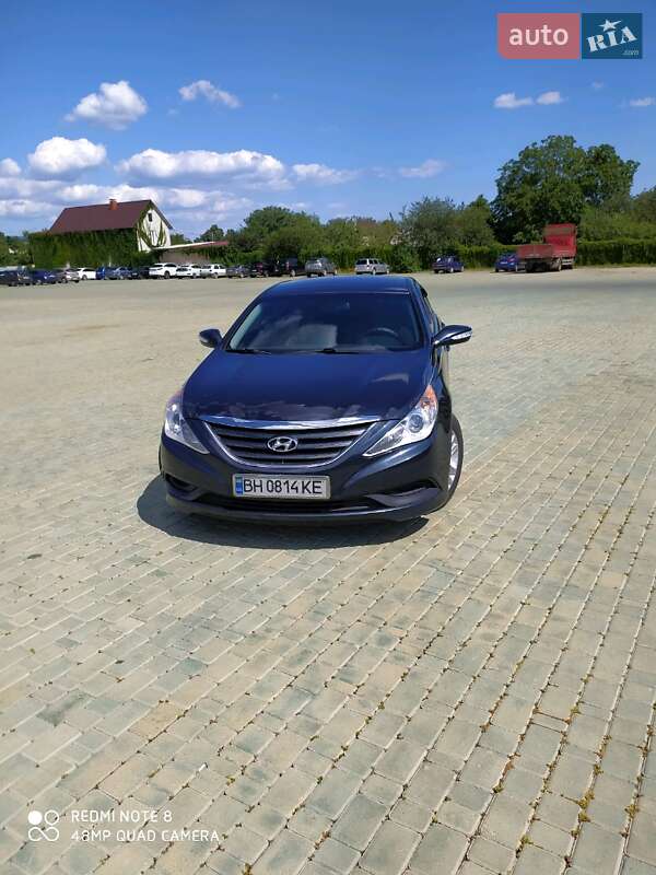 Седан Hyundai Sonata 2014 в Білгороді-Дністровському