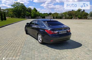 Седан Hyundai Sonata 2014 в Білгороді-Дністровському