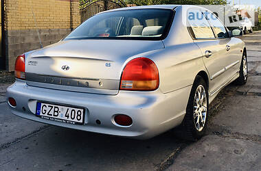 Седан Hyundai Sonata 2000 в Одессе
