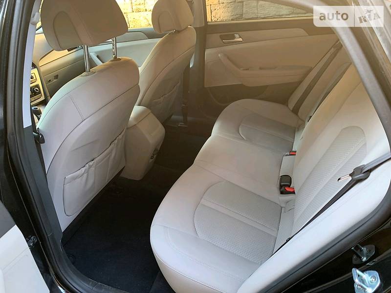 Седан Hyundai Sonata 2016 в Николаеве