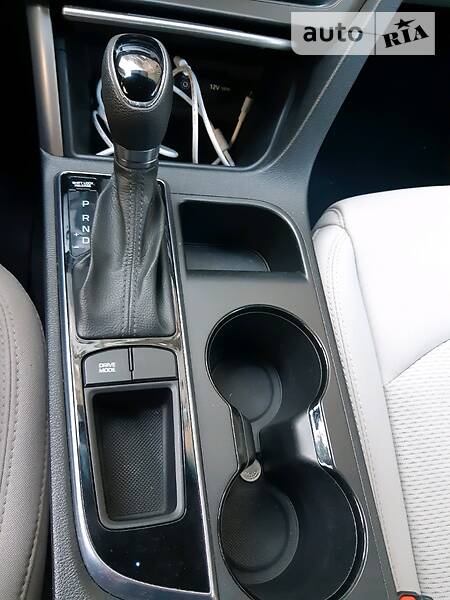 Седан Hyundai Sonata 2016 в Николаеве