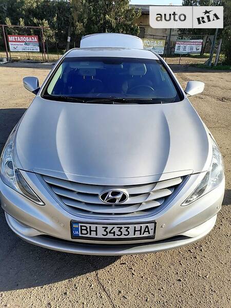 Hyundai Sonata 2010