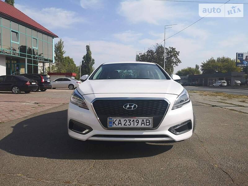 Седан Hyundai Sonata 2016 в Киеве