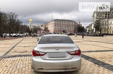 Седан Hyundai Sonata 2013 в Киеве
