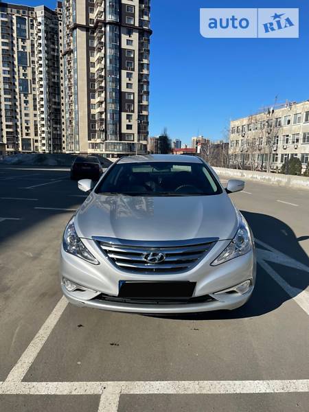 Седан Hyundai Sonata 2012 в Киеве