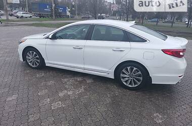 Седан Hyundai Sonata 2016 в Мариуполе