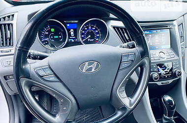 Седан Hyundai Sonata 2014 в Киеве