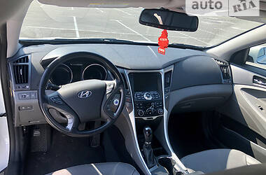 Седан Hyundai Sonata 2012 в Киеве