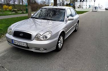 Седан Hyundai Sonata 2004 в Иршаве