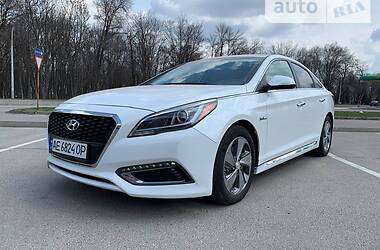 Седан Hyundai Sonata 2016 в Киеве