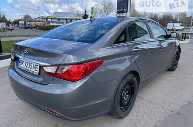 Седан Hyundai Sonata 2012 в Дубно