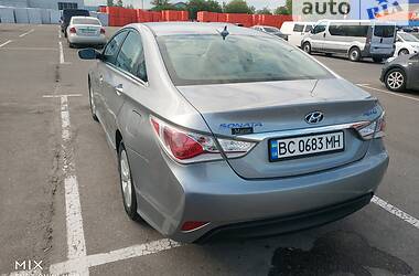 Седан Hyundai Sonata 2014 в Львове