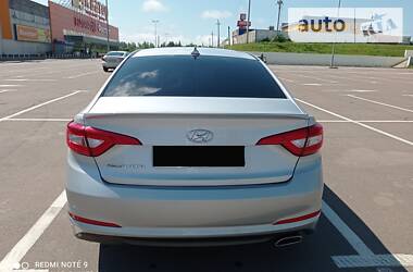 Седан Hyundai Sonata 2016 в Бердянске