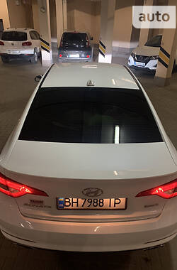 Седан Hyundai Sonata 2014 в Одессе