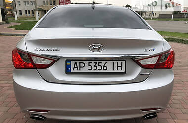 Седан Hyundai Sonata 2013 в Мелитополе