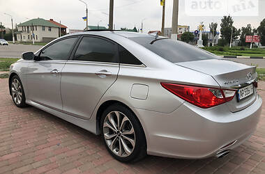 Седан Hyundai Sonata 2013 в Мелитополе