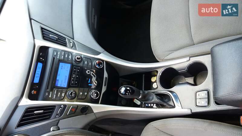 Седан Hyundai Sonata 2013 в Благовіщенську фото 12 Седан Hyundai Sonata 2013 в Благовіщенську