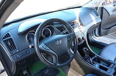 Седан Hyundai Sonata 2014 в Пологах