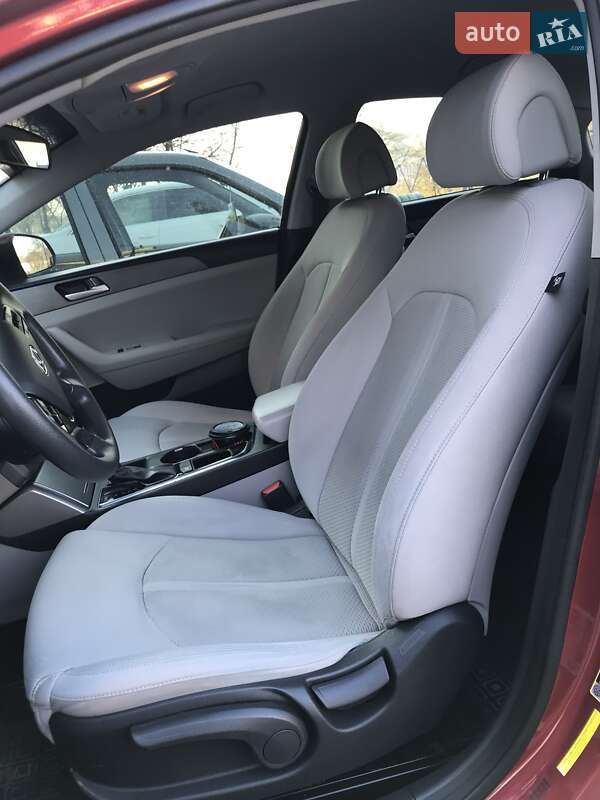 Седан Hyundai Sonata 2014 в Луцке