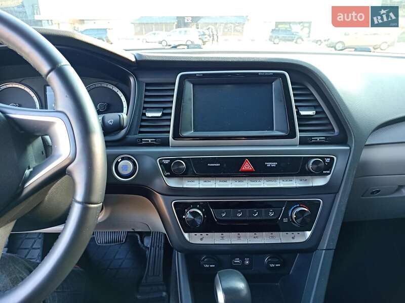 Седан Hyundai Sonata 2017 в Житомире