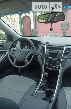 Седан Hyundai Sonata 2014 в Великой Михайловке