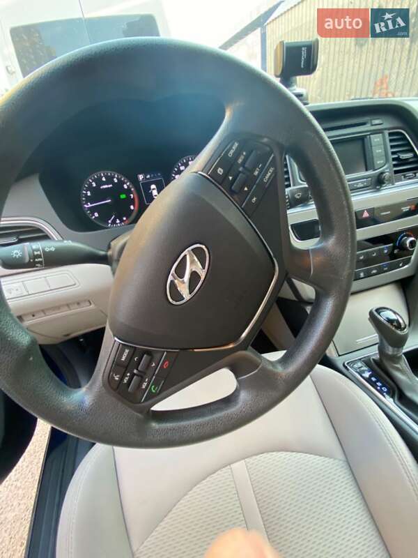 Седан Hyundai Sonata 2014 в Черновцах