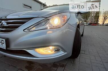 Седан Hyundai Sonata 2013 в Киеве