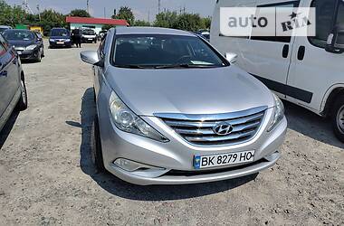 Седан Hyundai Sonata 2013 в Ровно