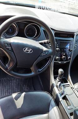 Седан Hyundai Sonata 2013 в Ровно