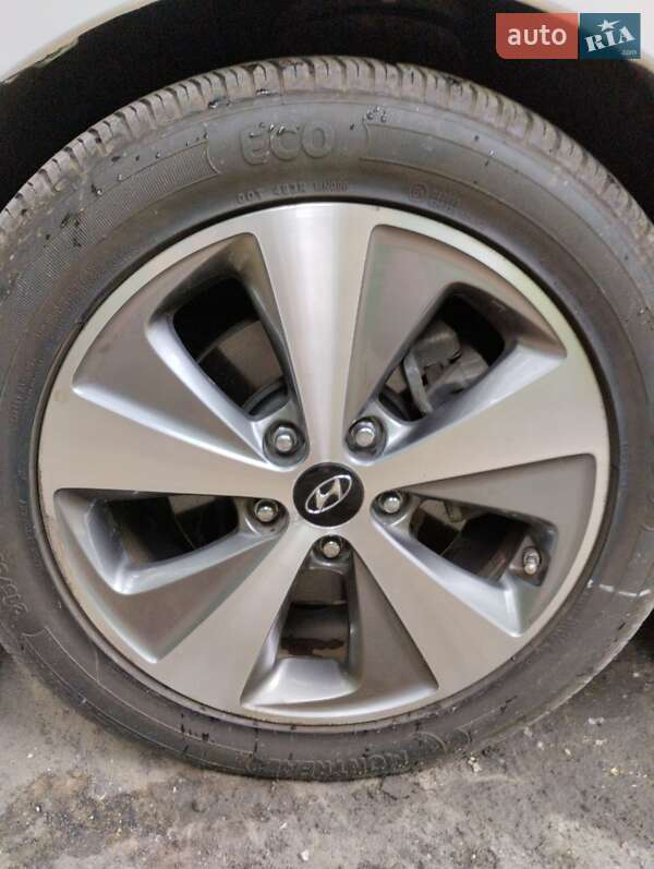 Седан Hyundai Sonata 2011 в 