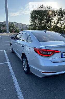 Седан Hyundai Sonata 2014 в Киеве