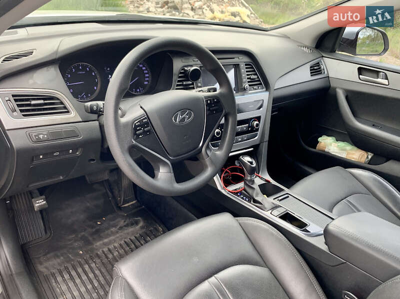Седан Hyundai Sonata 2016 в Киеве