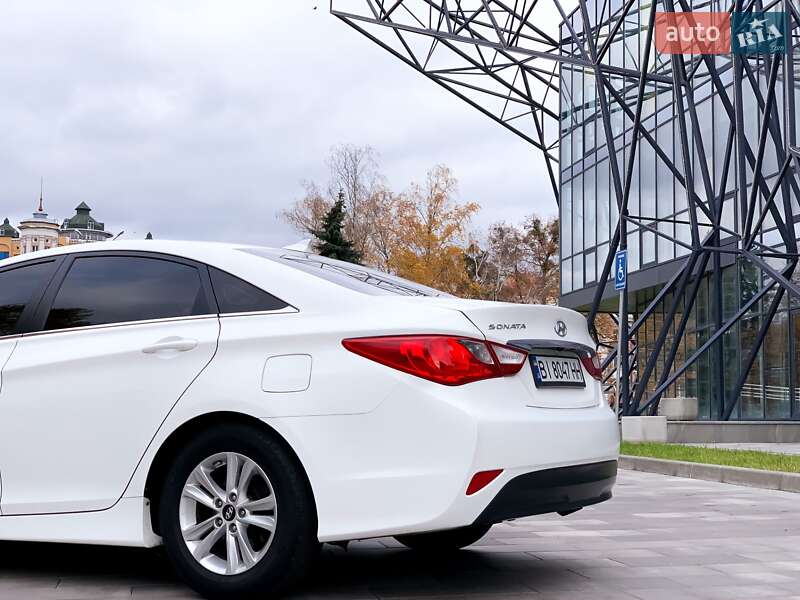 Седан Hyundai Sonata 2014 в Полтаві