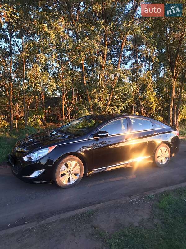 Седан Hyundai Sonata 2014 в 