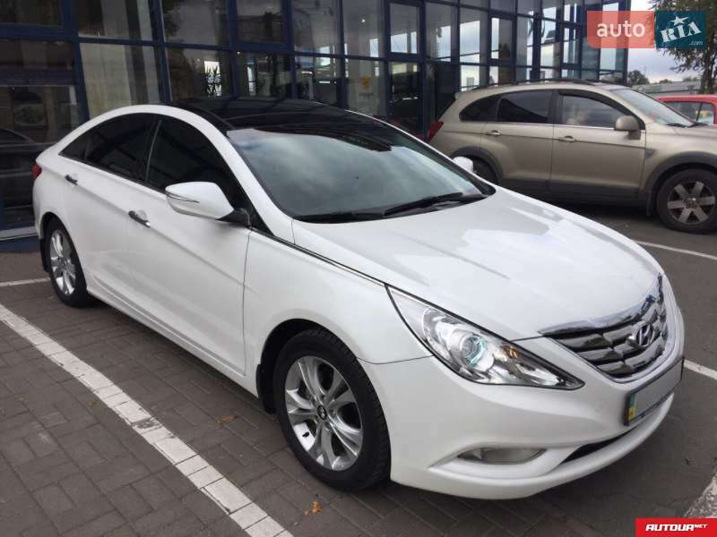 Hyundai Sonata 2012