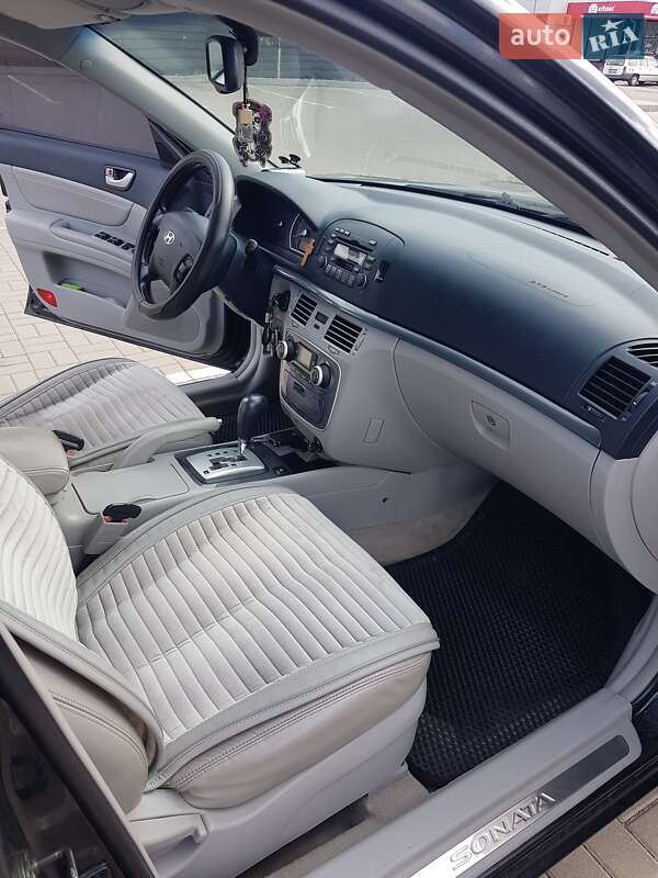 Седан Hyundai Sonata 2006 в Ужгороде