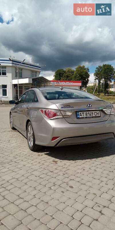Седан Hyundai Sonata 2013 в Івано-Франківську