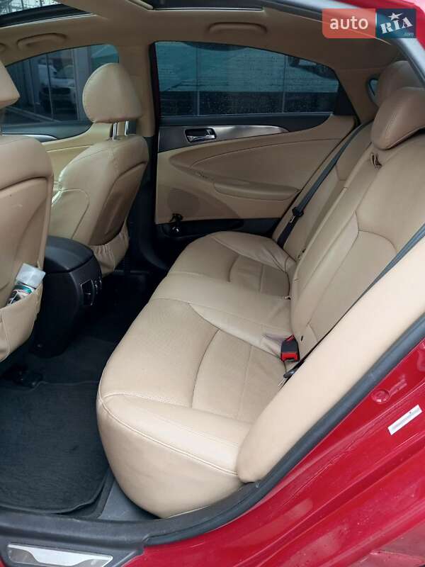 Седан Hyundai Sonata 2011 в Дніпрі