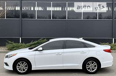 Седан Hyundai Sonata 2015 в 