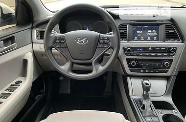 Седан Hyundai Sonata 2015 в 