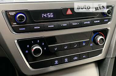 Седан Hyundai Sonata 2015 в 